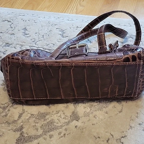 Dooney & Bourke croc skin small shoulder bag - Picture 4 of 4